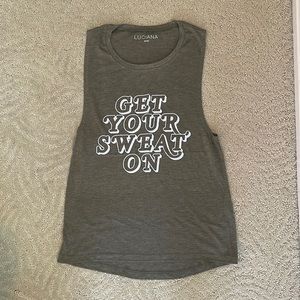 Muscle tank size small